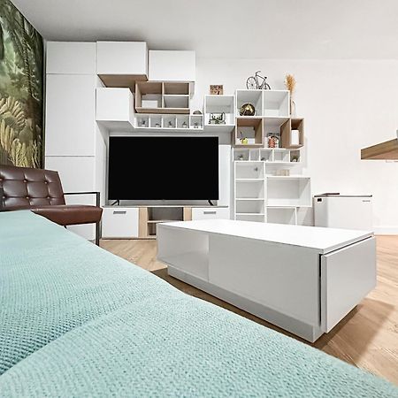 Apartament Balcon, Parking, Piscine Et Clim' A 2 Pas Du Port Santa Lucia Saint-Raphaël Zewnętrze zdjęcie